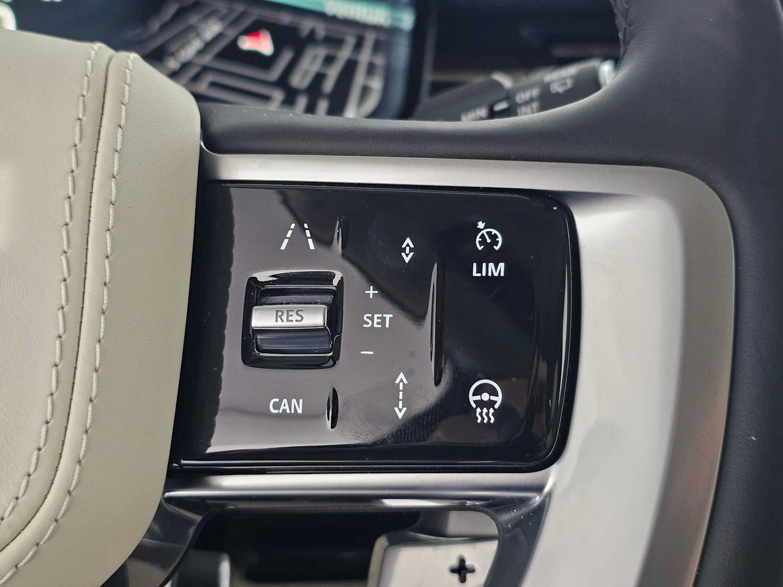 Used 2026 Land Rover Range Rover SE AWD/4WD image 29