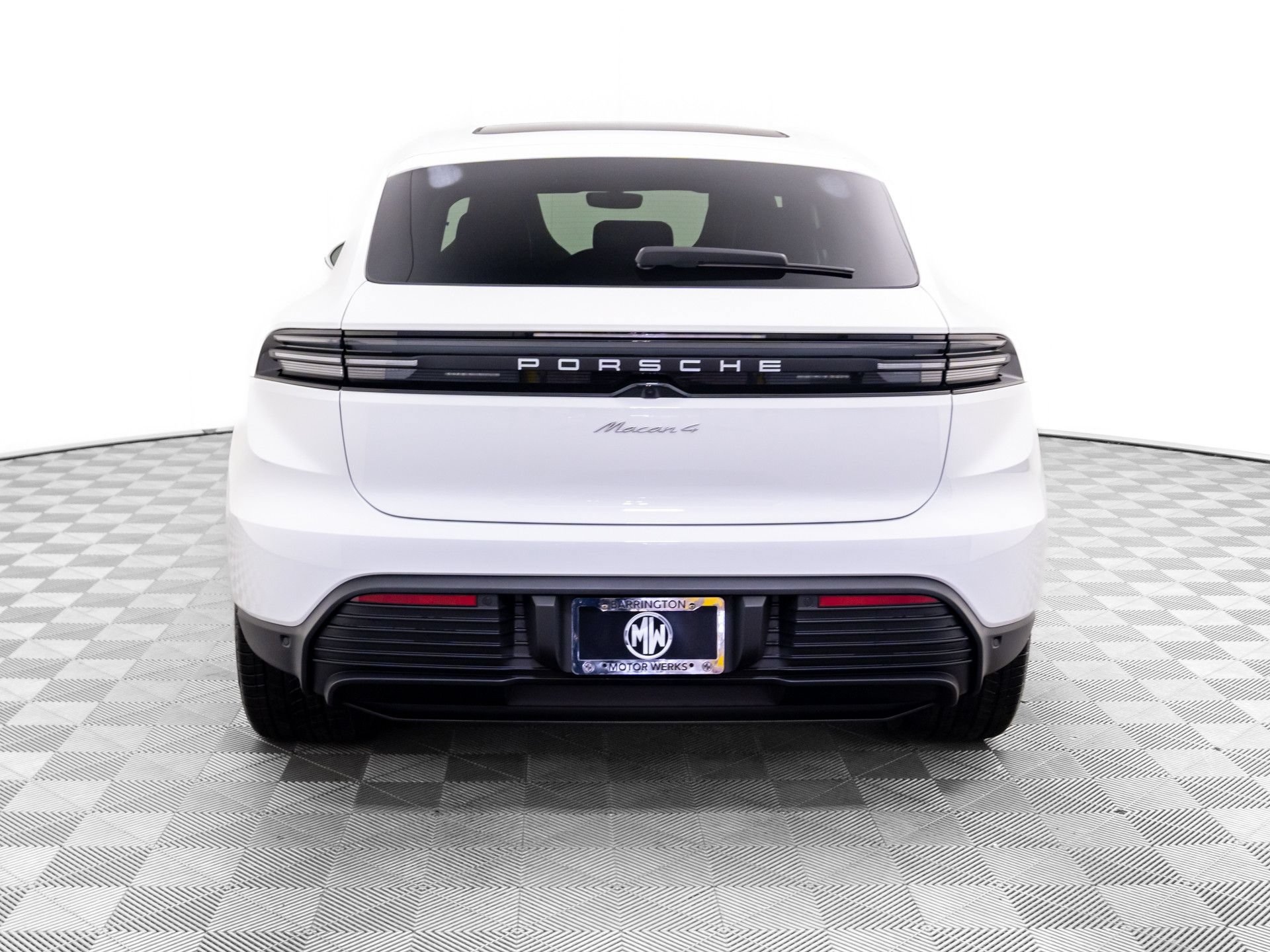 New 2026 Porsche Macan 4 Electric AWD/4WD image 10