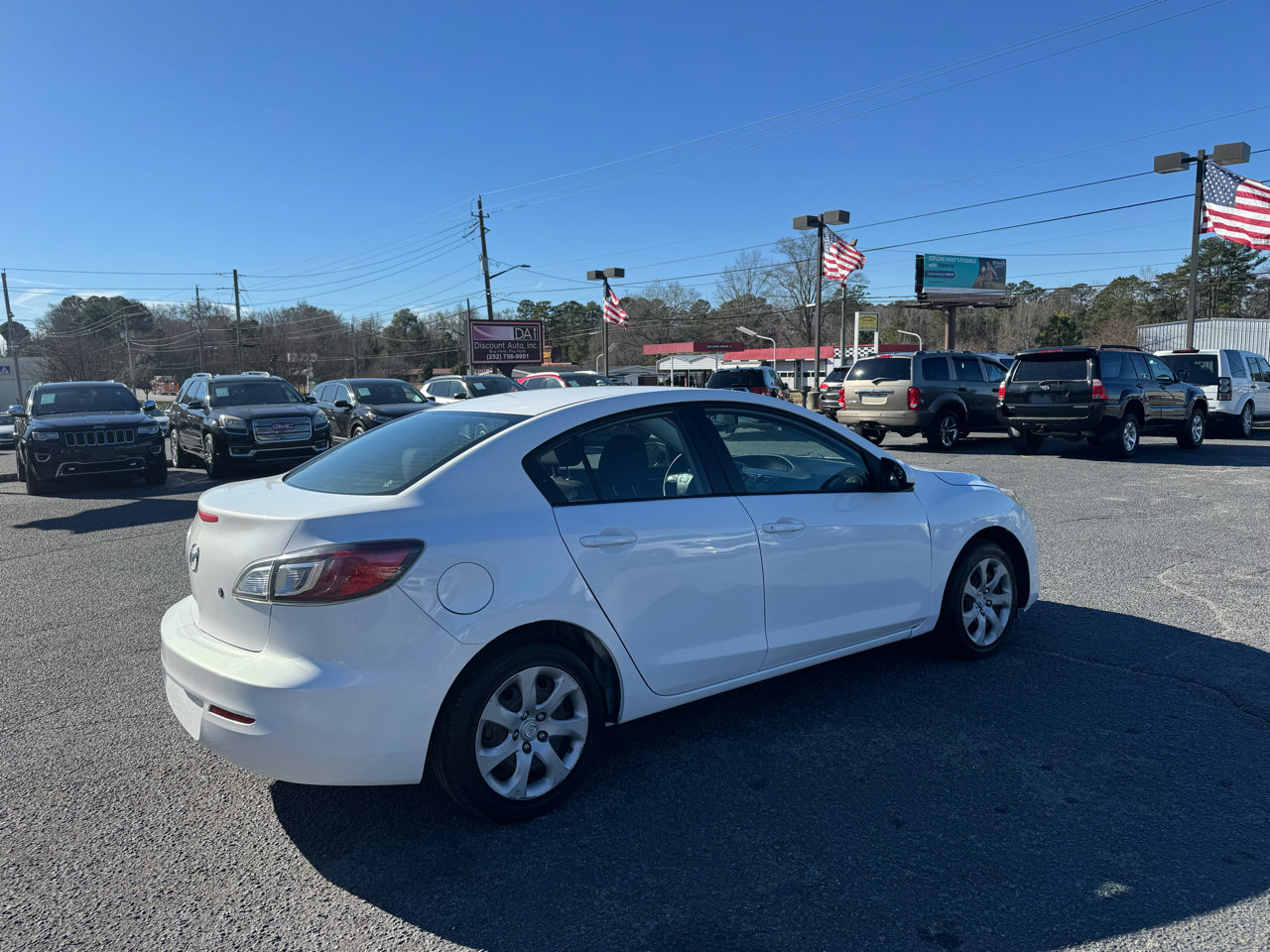Used 2013 MAZDA MAZDA3 i SV image 7