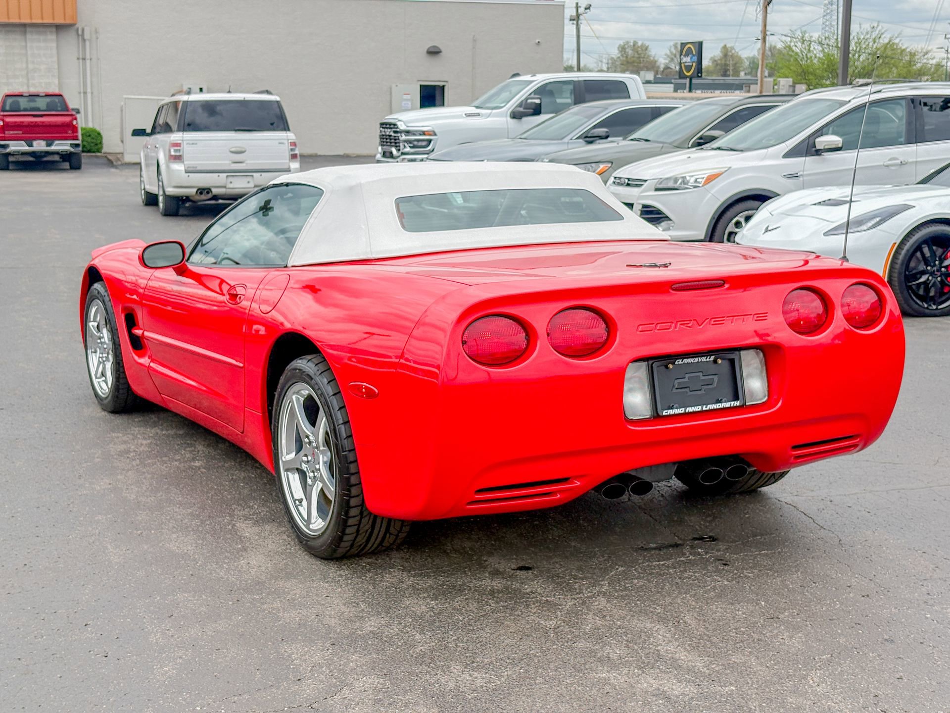 Used 2000 Chevrolet Corvette Convertible w/ Memory Pkg RWD image 9