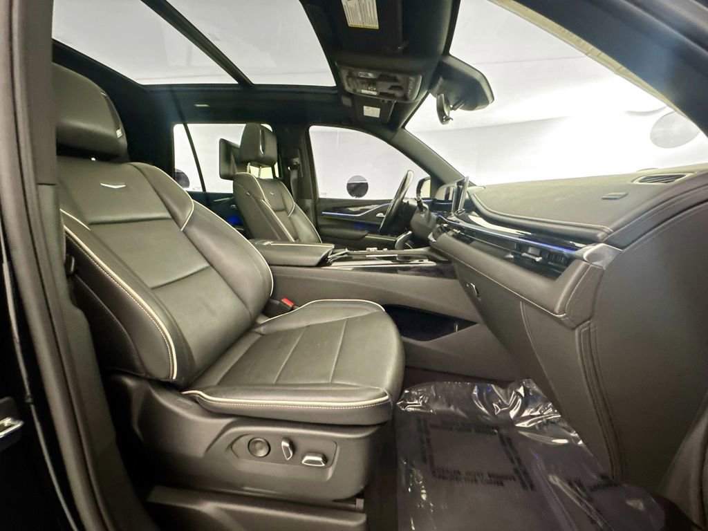 Used 2023 Cadillac Escalade Sport w/ Touring Package image 29