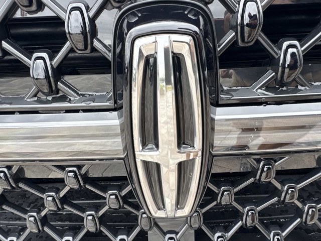 New 2026 Lincoln Navigator L Reserve w/ Jet Appearance Package image 7