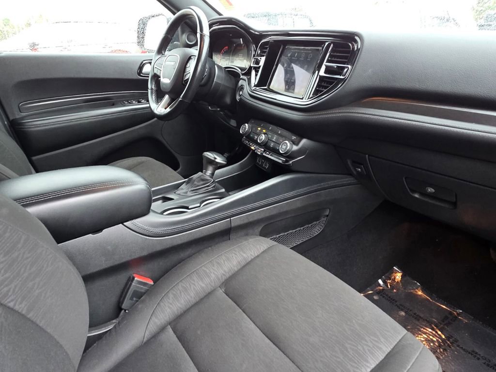 Used 2023 Dodge Durango SXT image 9