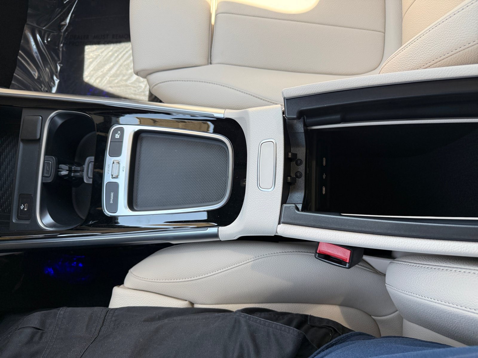 New 2026 Mercedes-Benz GLB 250 4MATIC image 15