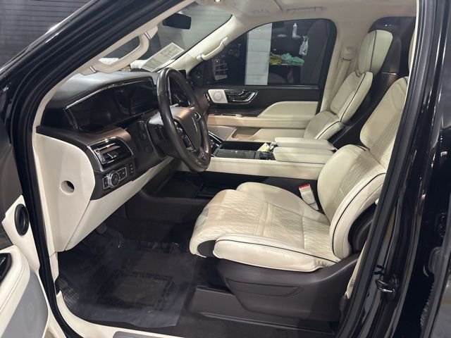 Used 2021 Lincoln Navigator Black Label AWD/4WD image 10