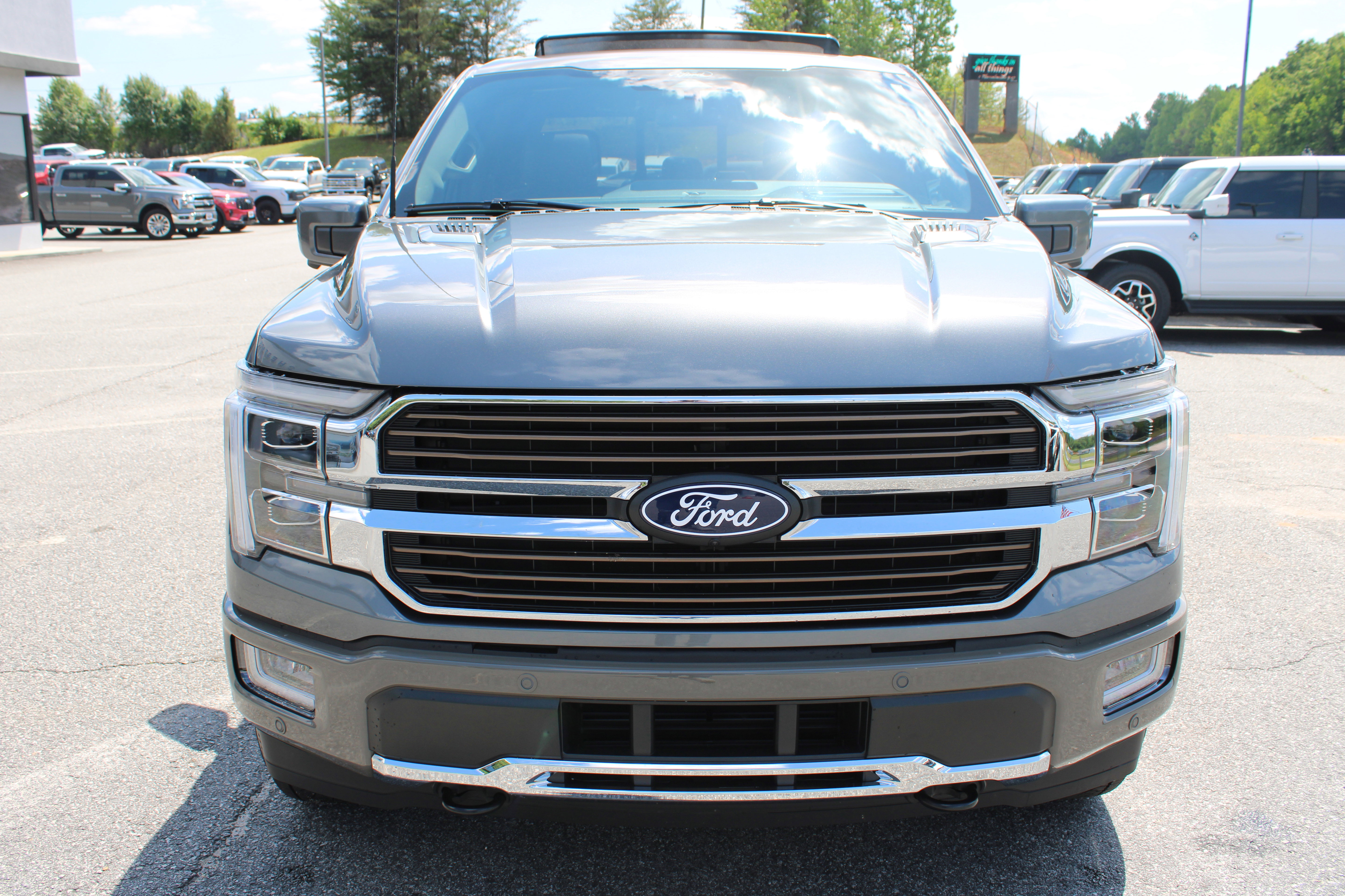 Used 2025 Ford F150 King Ranch w/ FX4 Off-Road Package AWD/4WD image 3