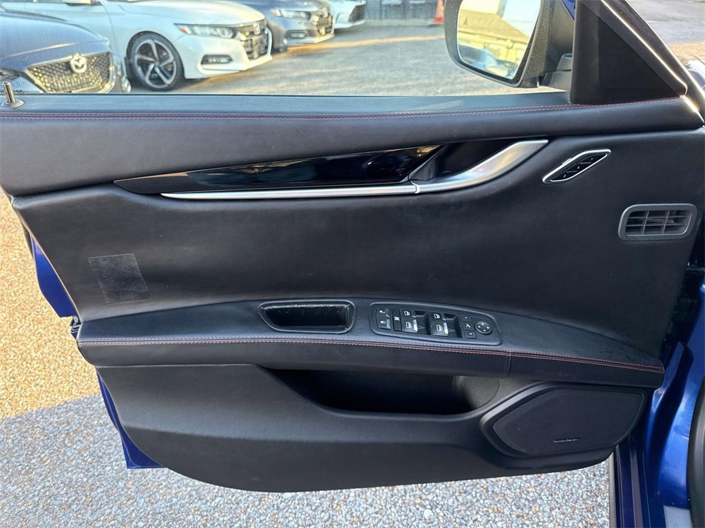 Used 2017 Maserati Ghibli S image 18