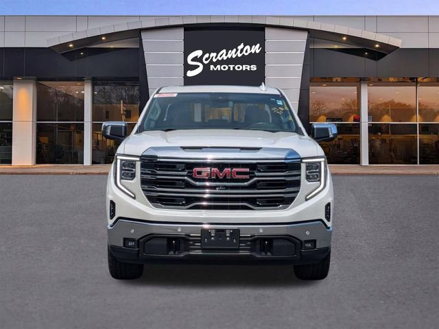 Used 2024 GMC Sierra 1500 SLT w/ SLT Premium Plus Package AWD/4WD image 8