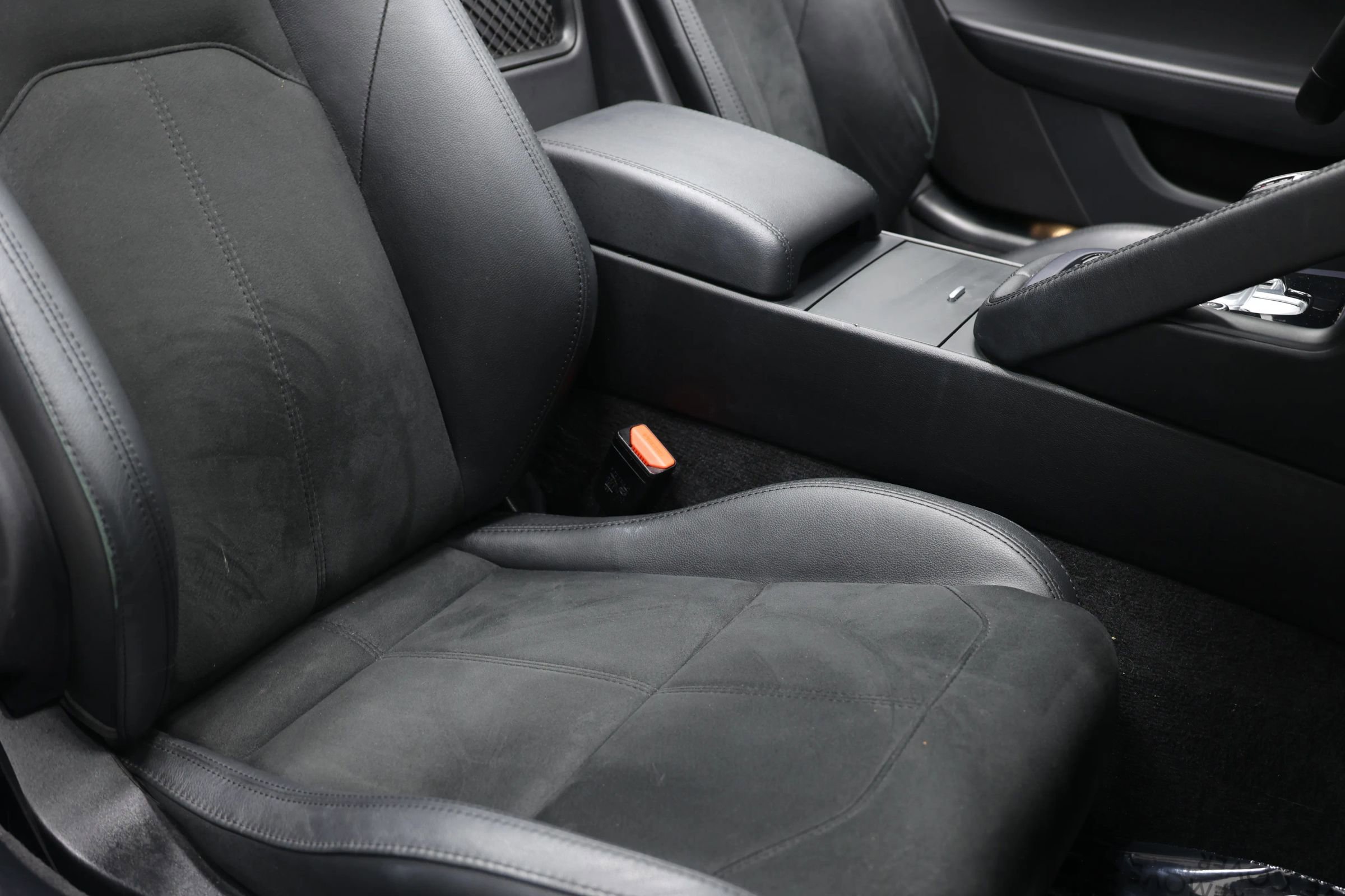 Used 2020 Jaguar F-TYPE Convertible image 57