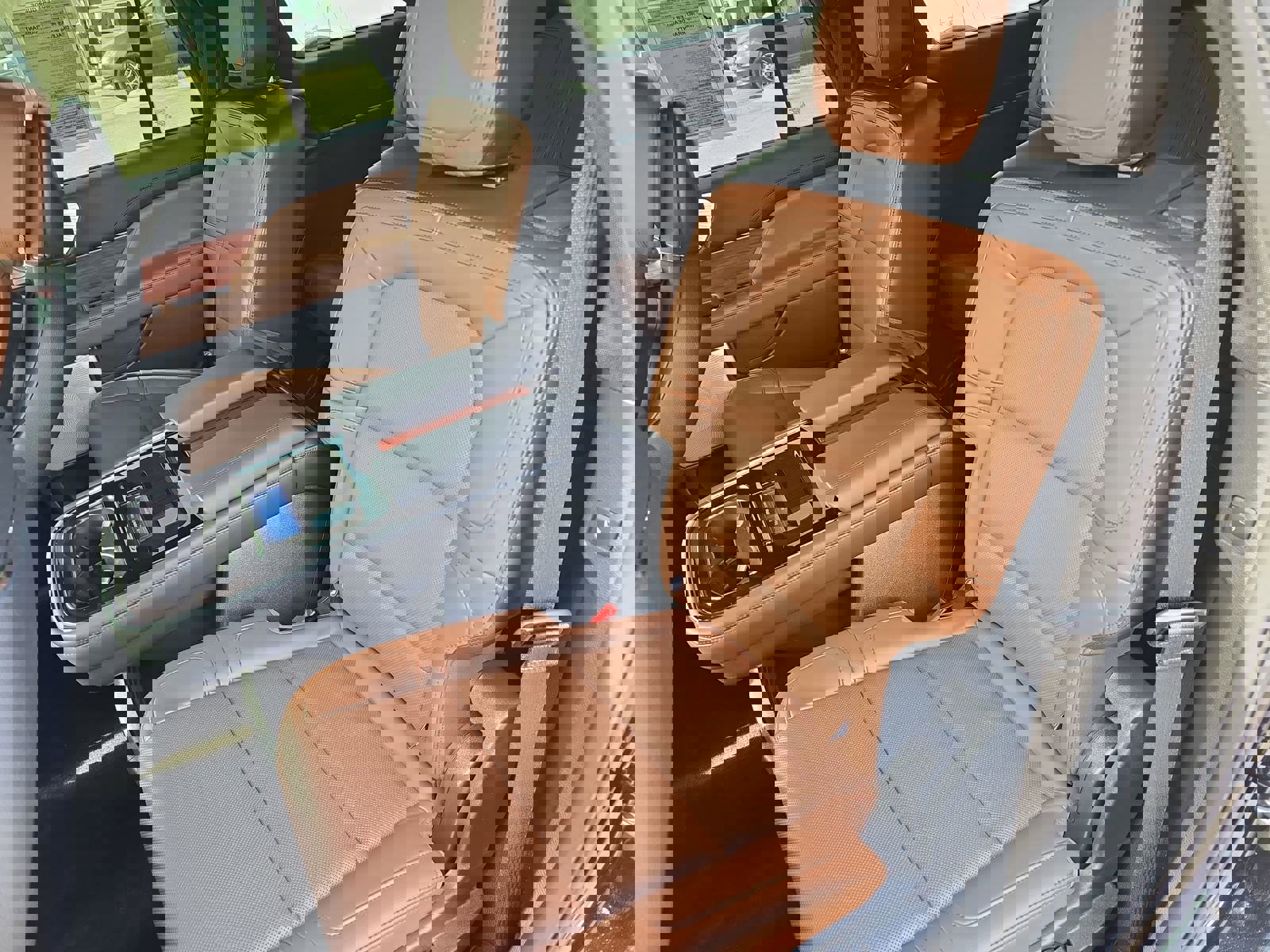 Used 2024 Lincoln Navigator Reserve image 16