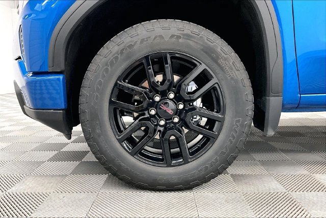 Used 2023 GMC Sierra 1500 Elevation AWD/4WD image 10
