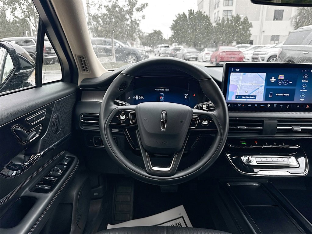 Used 2024 Lincoln Corsair Reserve image 24