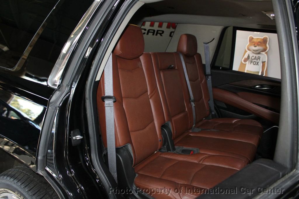 Used 2017 Cadillac Escalade Premium Luxury image 38