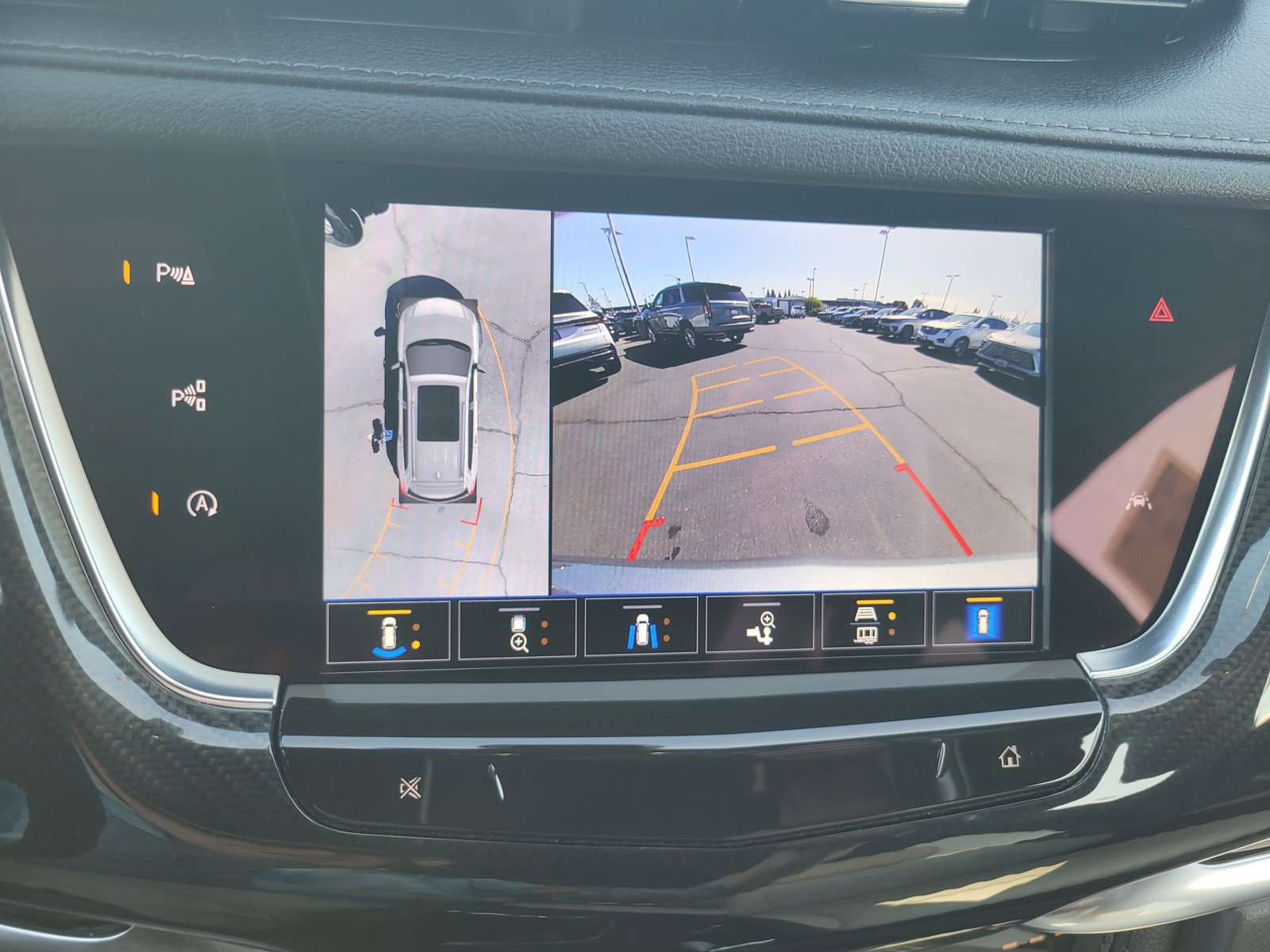 Used 2024 Cadillac XT6 Sport w/ Technology Package AWD/4WD image 19