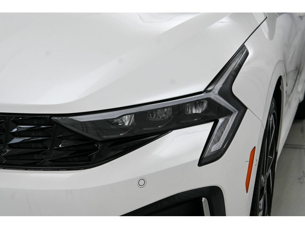 Used 2025 Kia K5 EX FWD image 11
