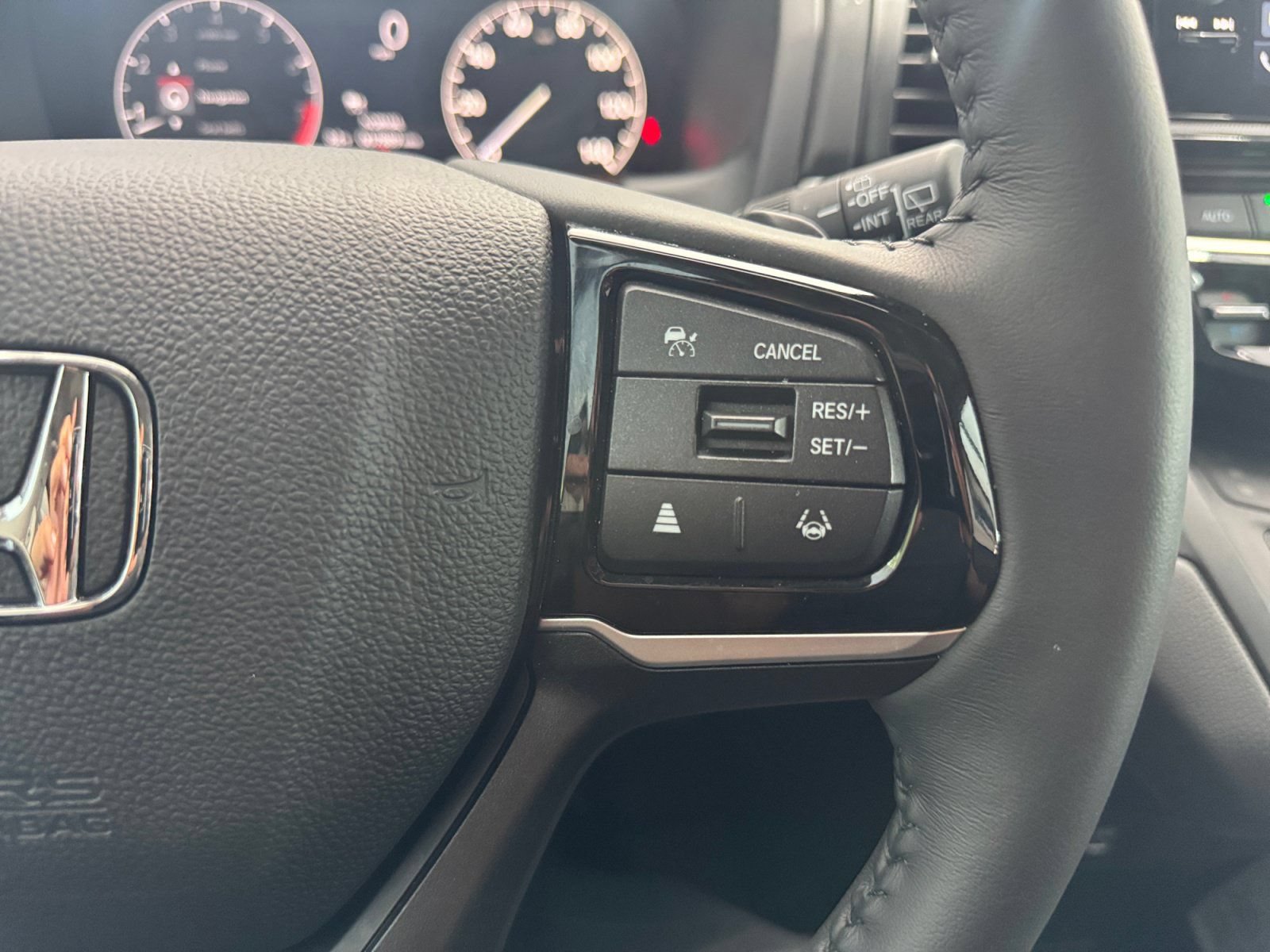 Used 2026 Honda Odyssey EX-L image 22
