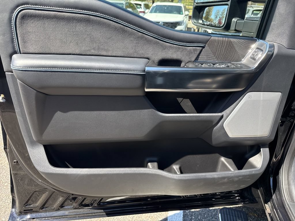 Used 2025 Ford F350 Platinum AWD/4WD image 25