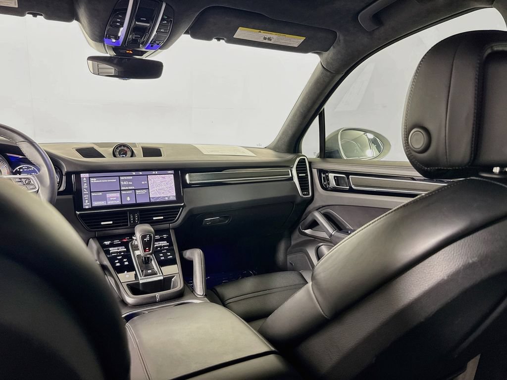 Certified 2021 Porsche Cayenne GTS AWD/4WD image 24