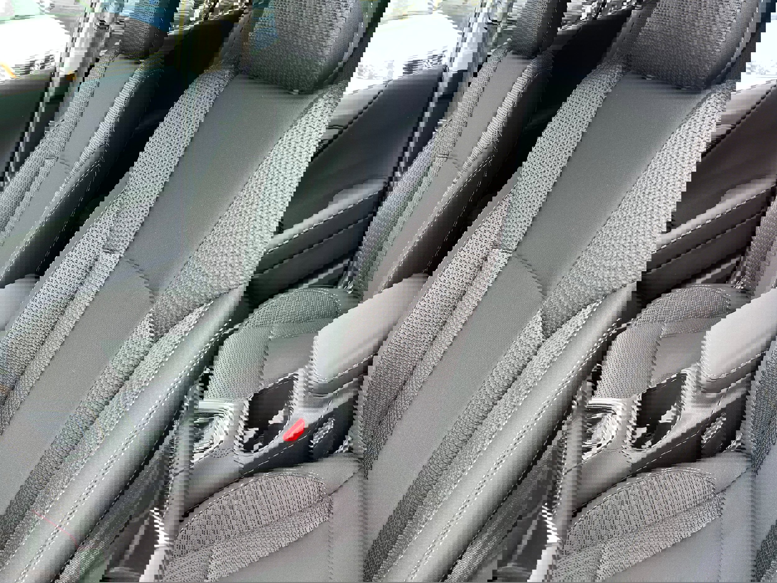 Certified 2025 Subaru Outback Premium w/ Popular Package #1A image 18