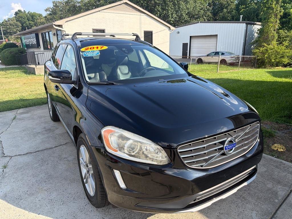 Used 2017 Volvo XC60 T5 Inscription w/ Preferred Option Package FWD image 5