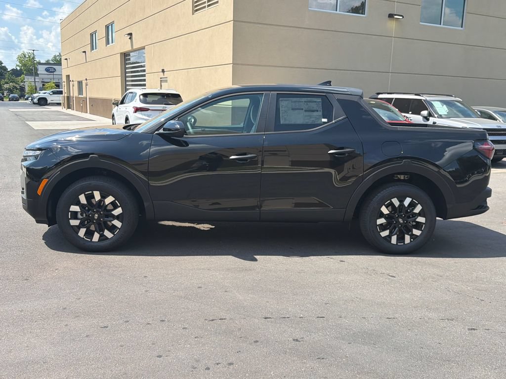 New 2026 Hyundai Santa Cruz SE FWD image 2