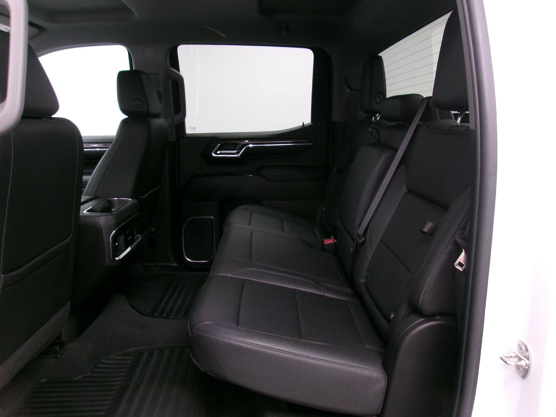 Used 2023 Chevrolet Silverado 1500 LTZ w/ Max Trailering Package AWD/4WD image 9