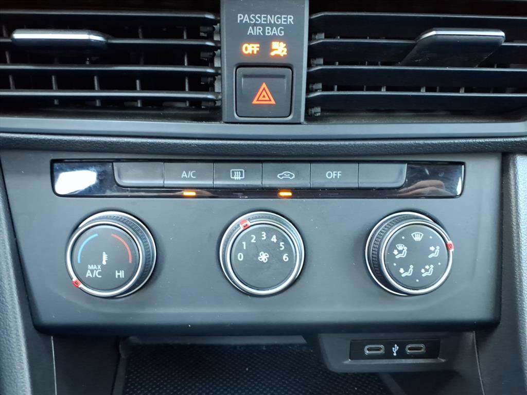 Used 2022 Volkswagen Jetta Sport image 22