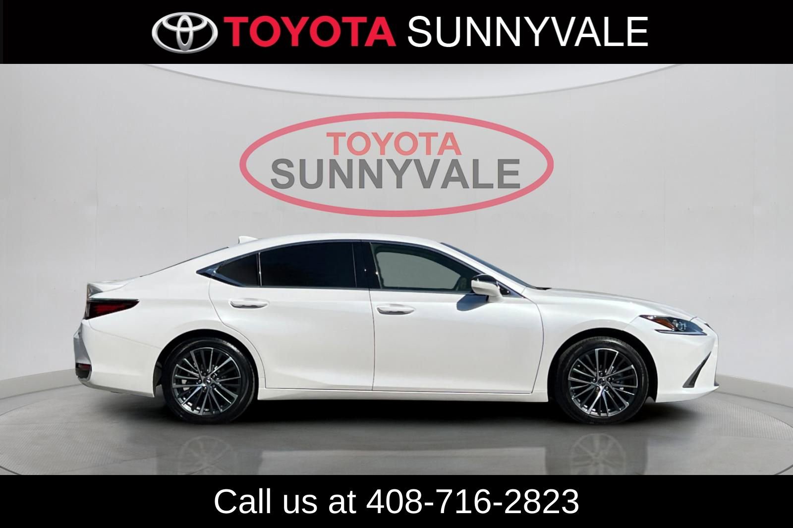 Used 2025 Lexus ES 300h w/ Premium Package image 9