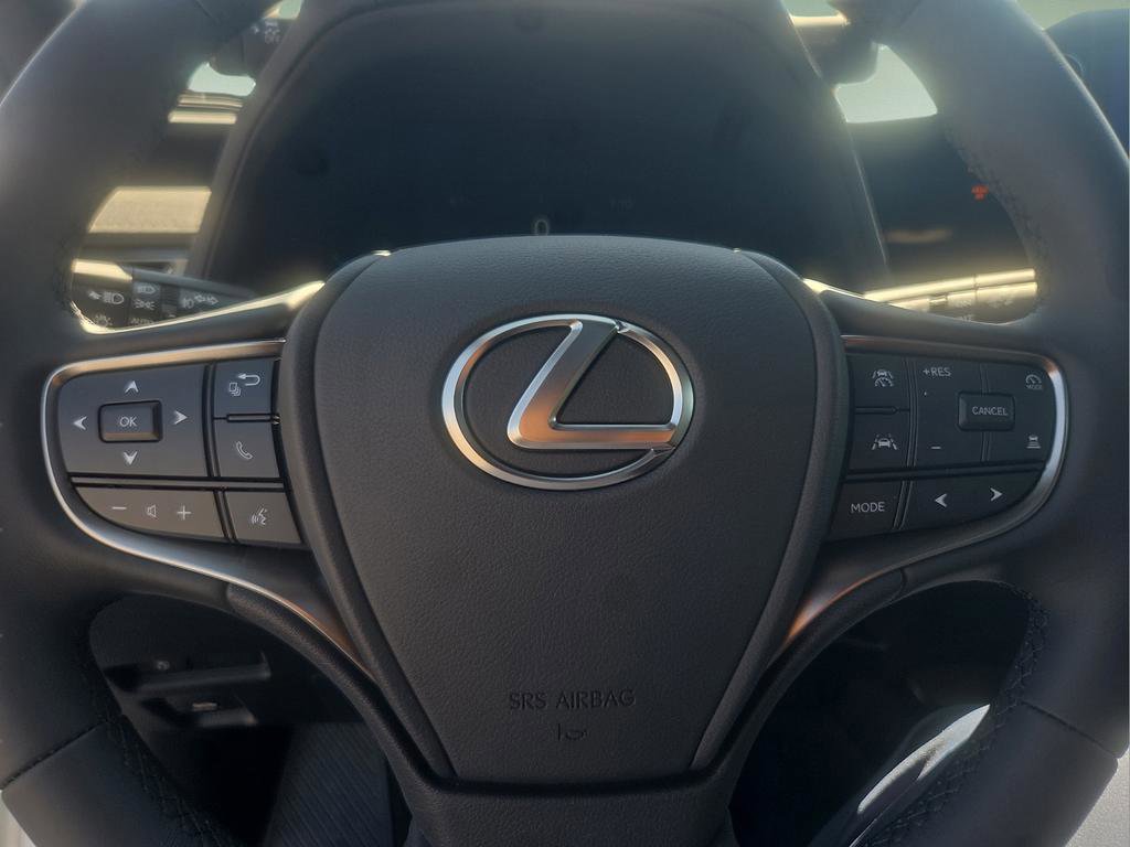 New 2026 Lexus UX 300h FWD image 25