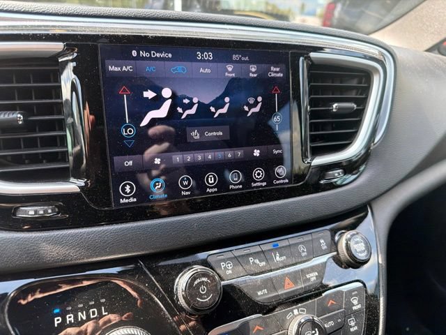Used 2020 Chrysler Pacifica Touring-L Plus FWD image 5