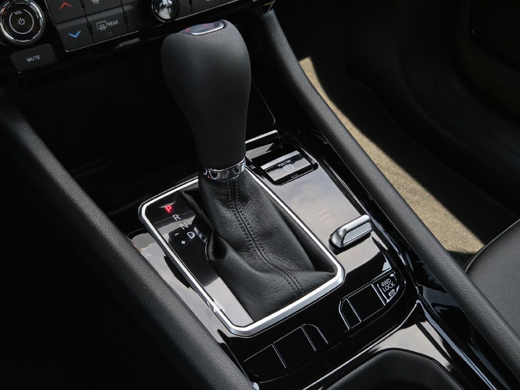 New 2026 Jeep Compass Latitude AWD/4WD image 15
