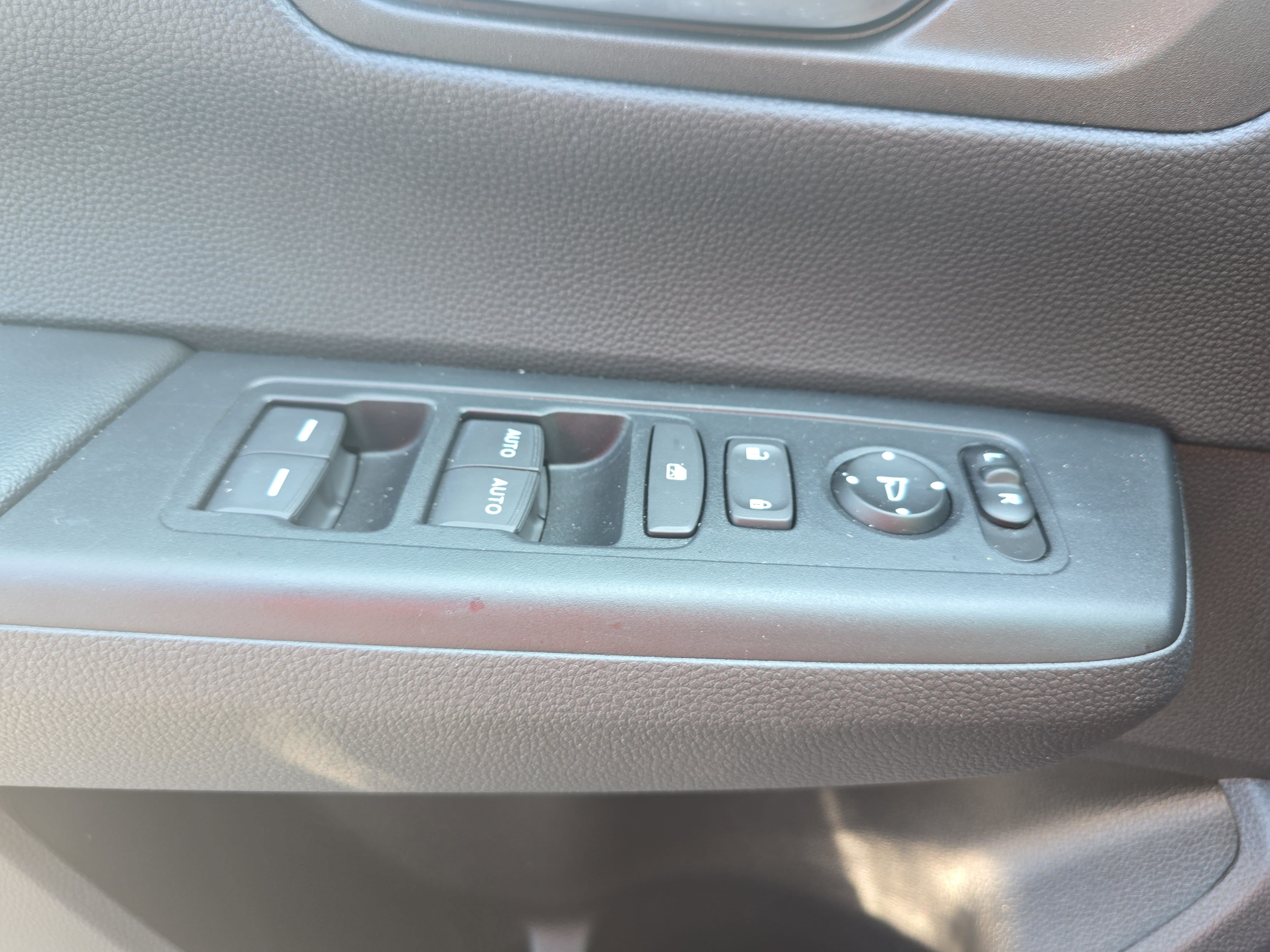 Used 2024 Honda CR-V EX image 26