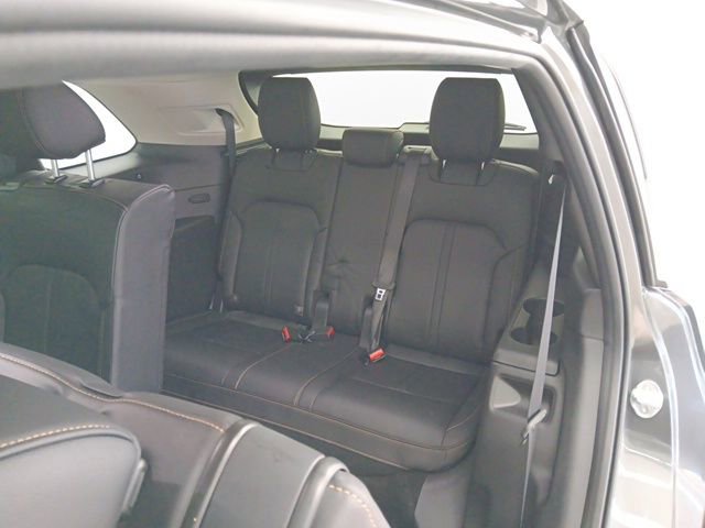 Used 2024 MAZDA CX-90 Plug-In Hybrid w/ Preferred image 8