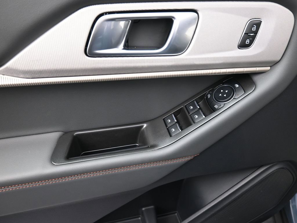 New 2026 Ford Explorer Active w/ Active Comfort Package image 11