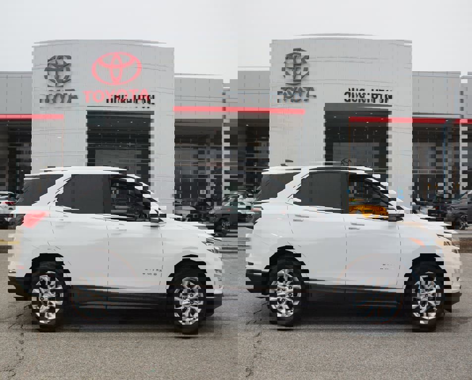 Used 2018 Chevrolet Equinox LT image 1