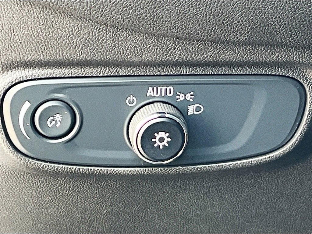 Used 2024 Chevrolet Equinox RS image 10