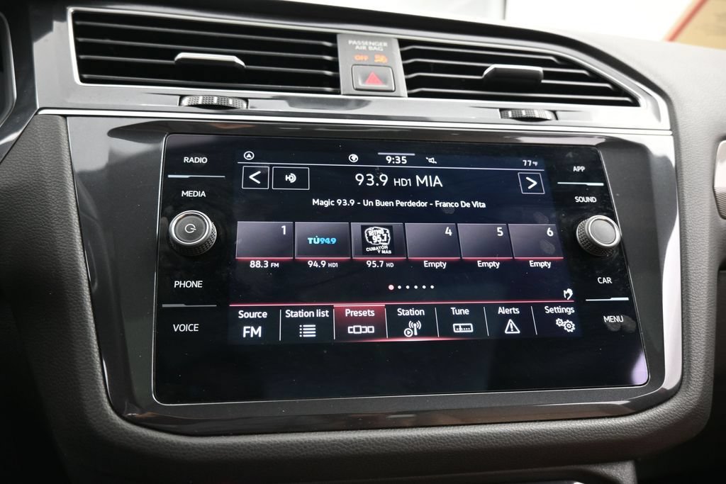 Used 2024 Volkswagen Tiguan SE R-Line FWD image 26