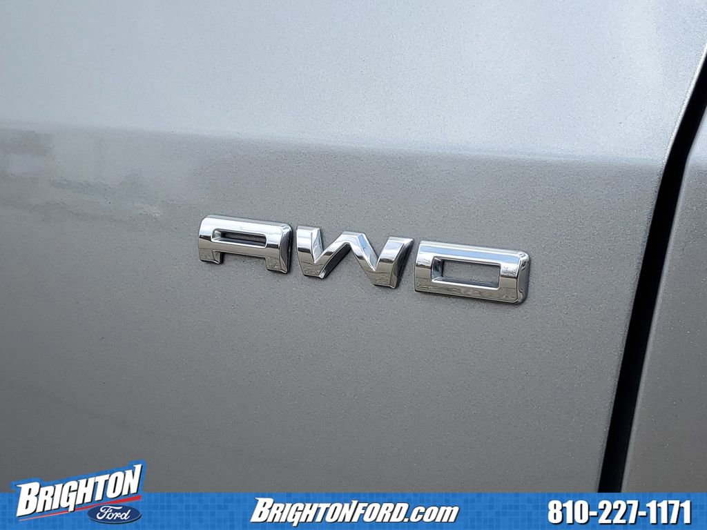 Used 2023 Ford Escape ST-Line Elite w/ Class II Trailer Tow Package image 6