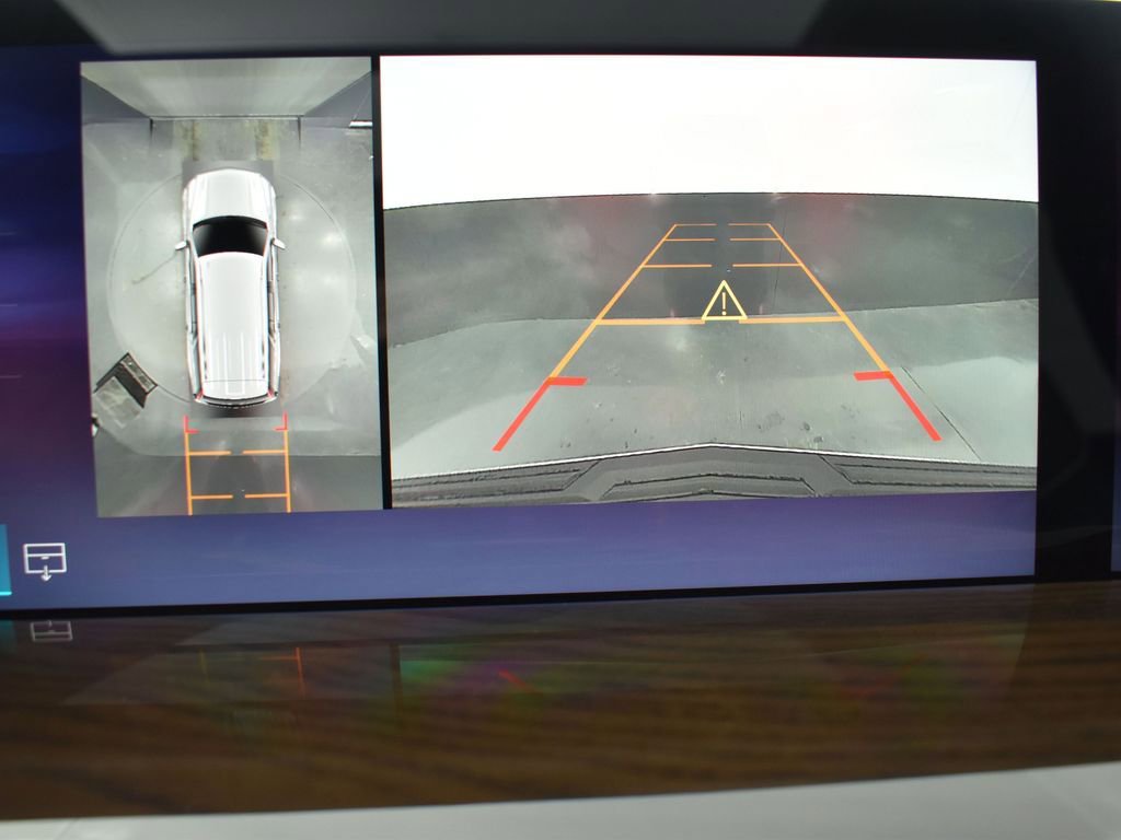 Certified 2026 Cadillac Escalade Platinum Sport w/ LPO, ONYX Package image 22