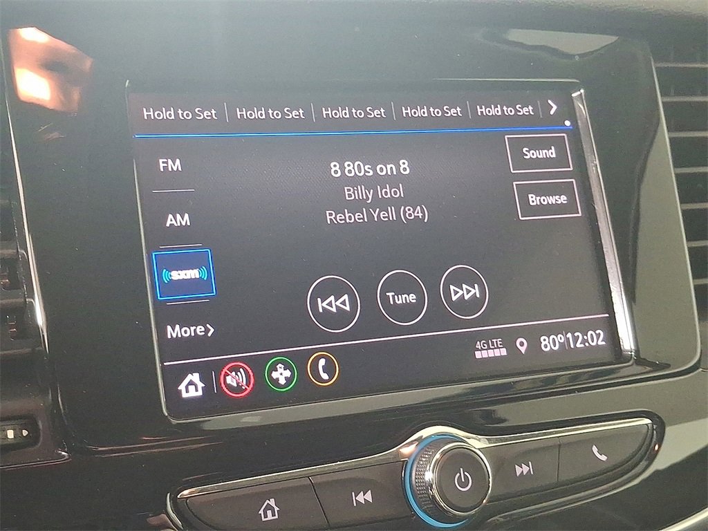 Used 2022 Buick Encore Preferred w/ Safety Package image 3