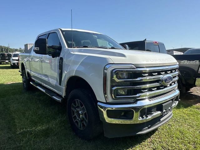 Certified 2024 Ford F250 Lariat w/ FX4 Off-Road Package AWD/4WD image 4
