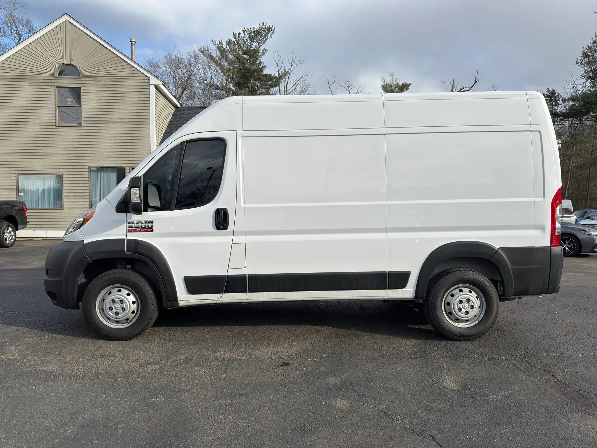 Used 2019 RAM ProMaster 2500 image 4