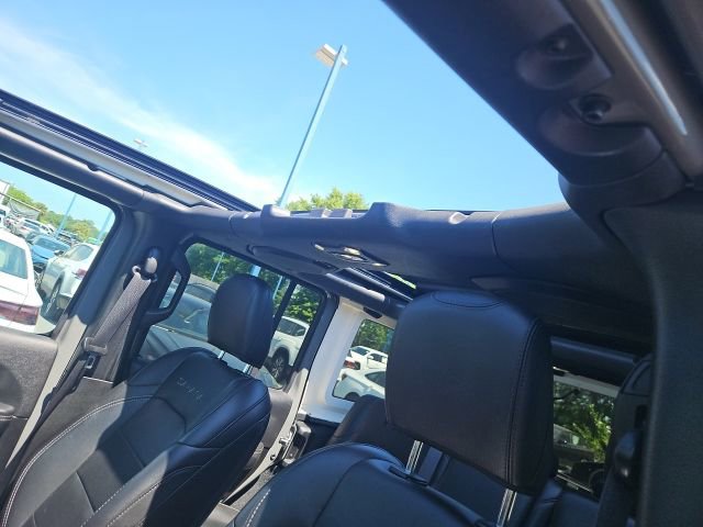 Used 2023 Jeep Wrangler Unlimited Sahara w/ Cold Weather Group image 13