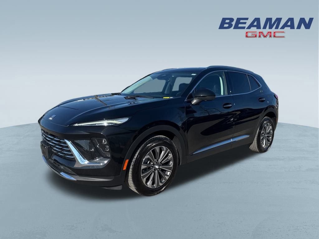 Used 2024 Buick Envision Preferred image 3