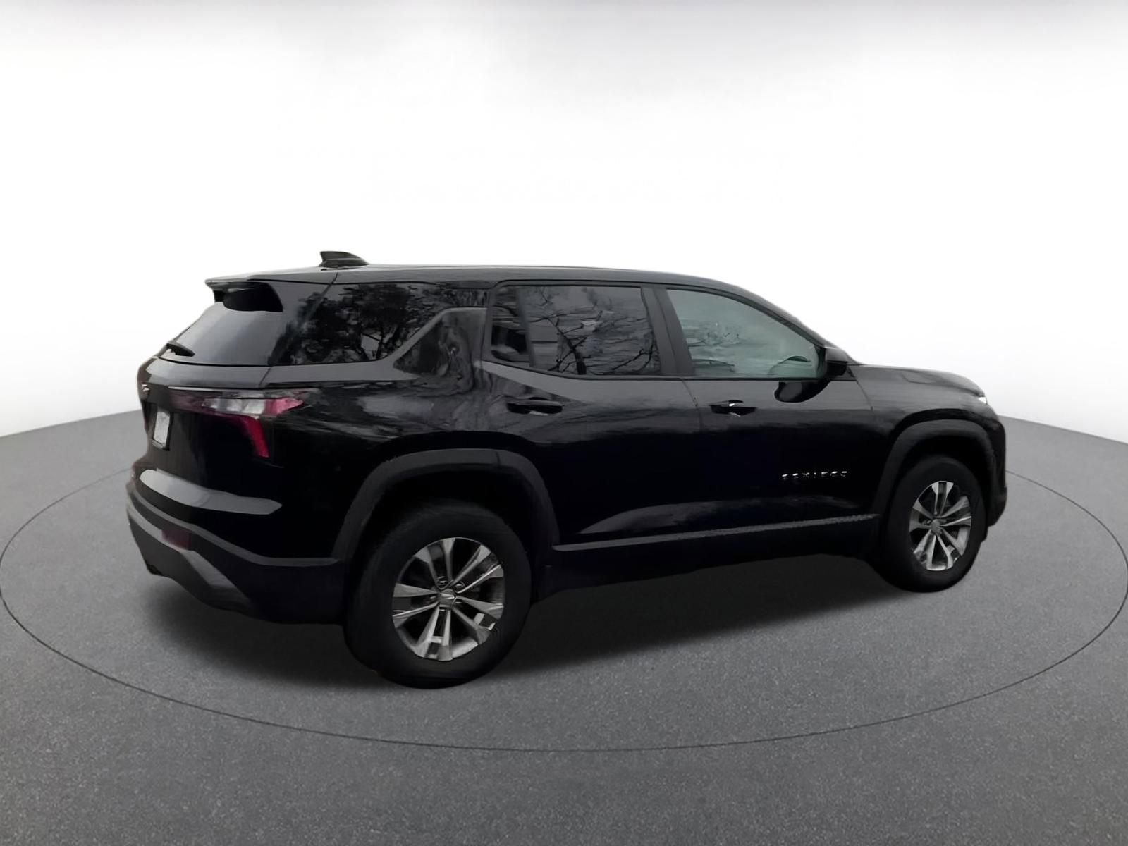 Used 2025 Chevrolet Equinox LT image 16