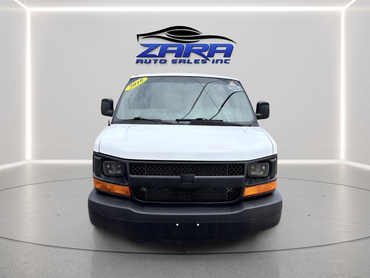 Used 2010 Chevrolet Express 2500 Extended RWD image 9