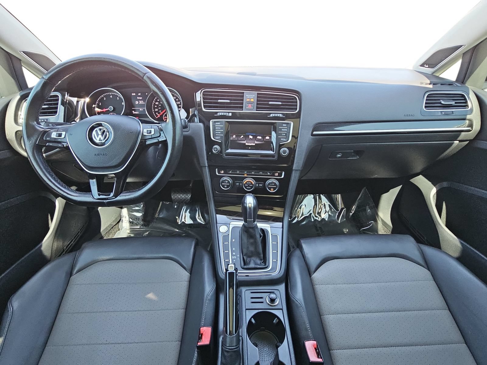 Used 2015 Volkswagen Golf SEL FWD image 9