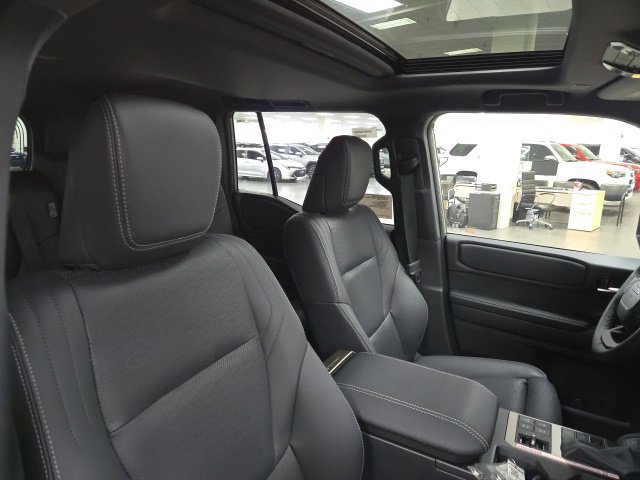 New 2027 Toyota Land Cruiser w/ Premium Package AWD/4WD image 10