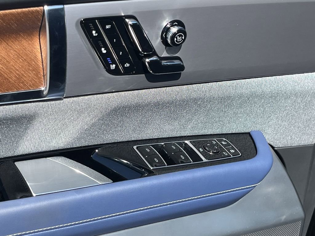 New 2026 Cadillac Vistiq Premium Luxury image 15