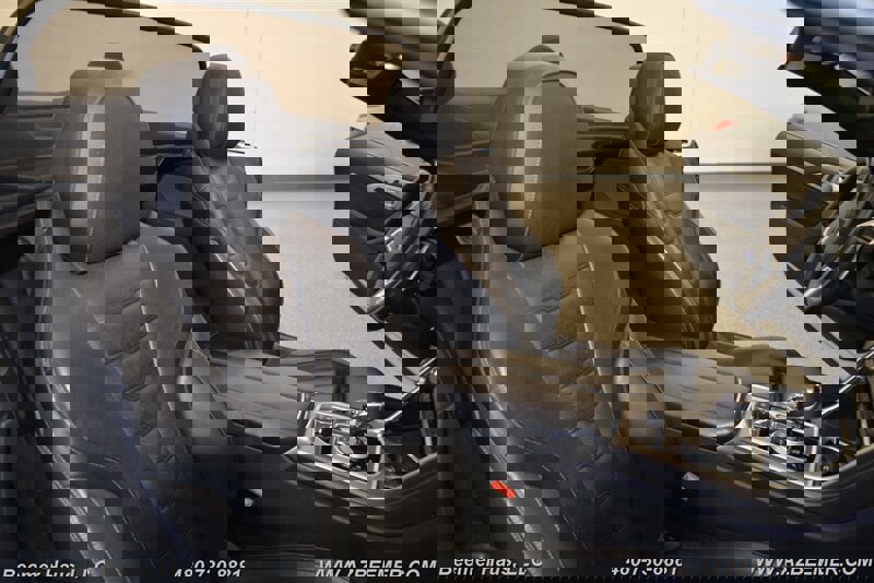 Used 2022 BMW 840i Convertible w/ Driving Assistance Package image 19